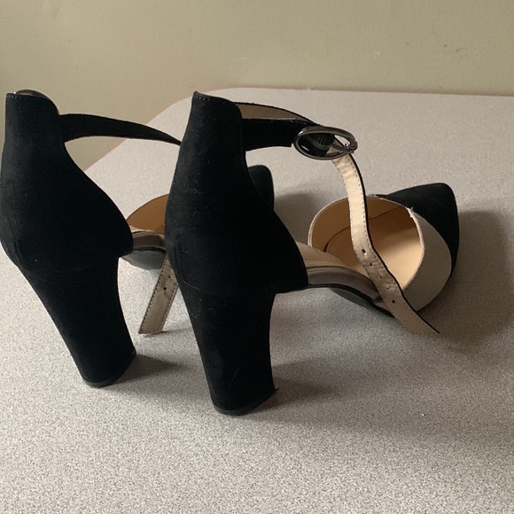 Liz Claiborne pointy heels 8.5 - Picture 2 of 5